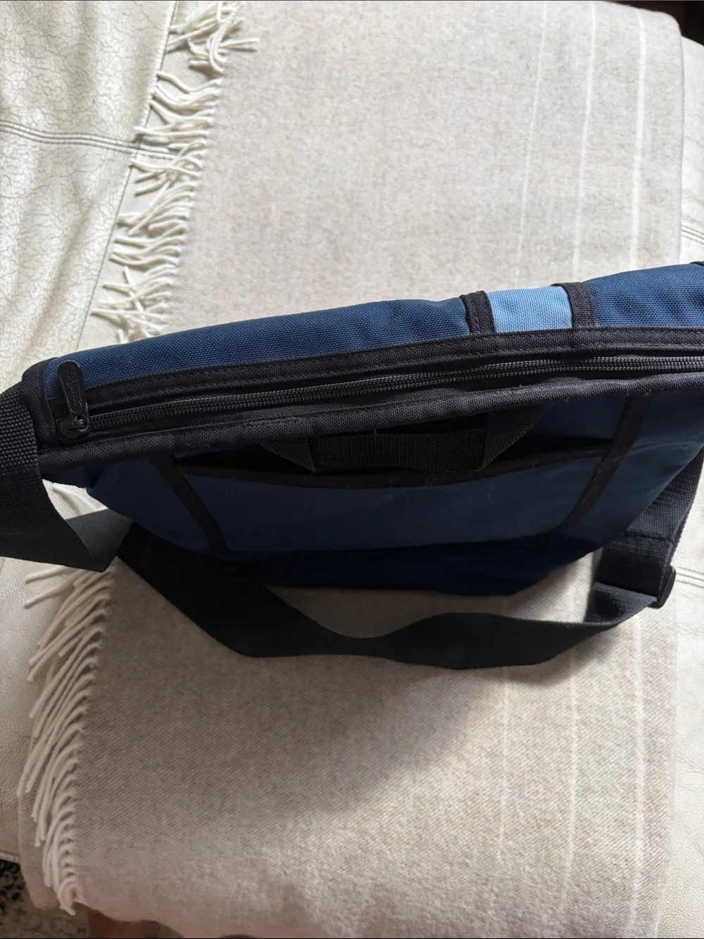 N/A navy blue